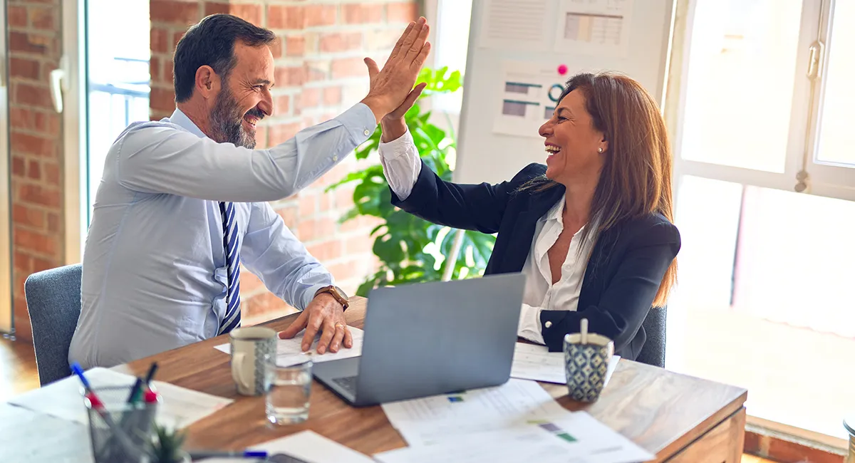 6_tips_to_improve_your_media_relations_skills-hero